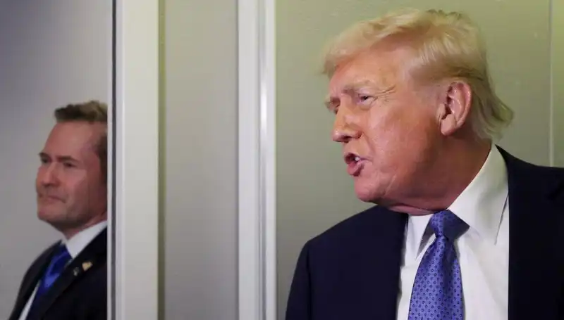 Trump'ın Görevden Alma Hamlesi: Mike Waltz'un Planları Sızdı mı?