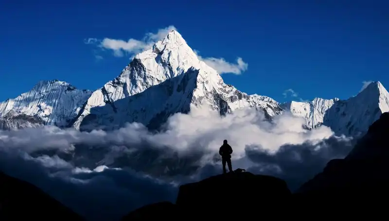Everest Dağı’nda Yenilikçi Bir Dönem: Tırmanış Deneyimi Radikal Değişiyor