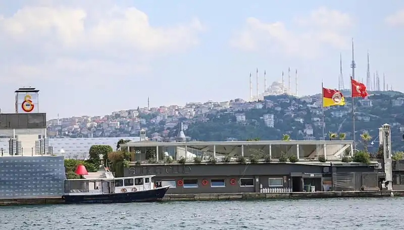 15 Yıl Sonra Bitti: 2. Abdülhamid'in Mirasçıları Galatasaray Adası'nı Talep Etti